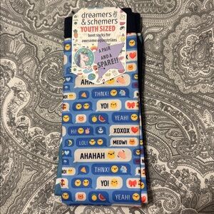 NWT! Dreamers and schemers youth boot socks